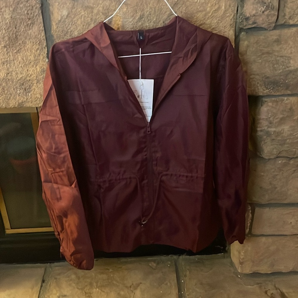 WOMEN'S LIGHTWEIGHT JACKET